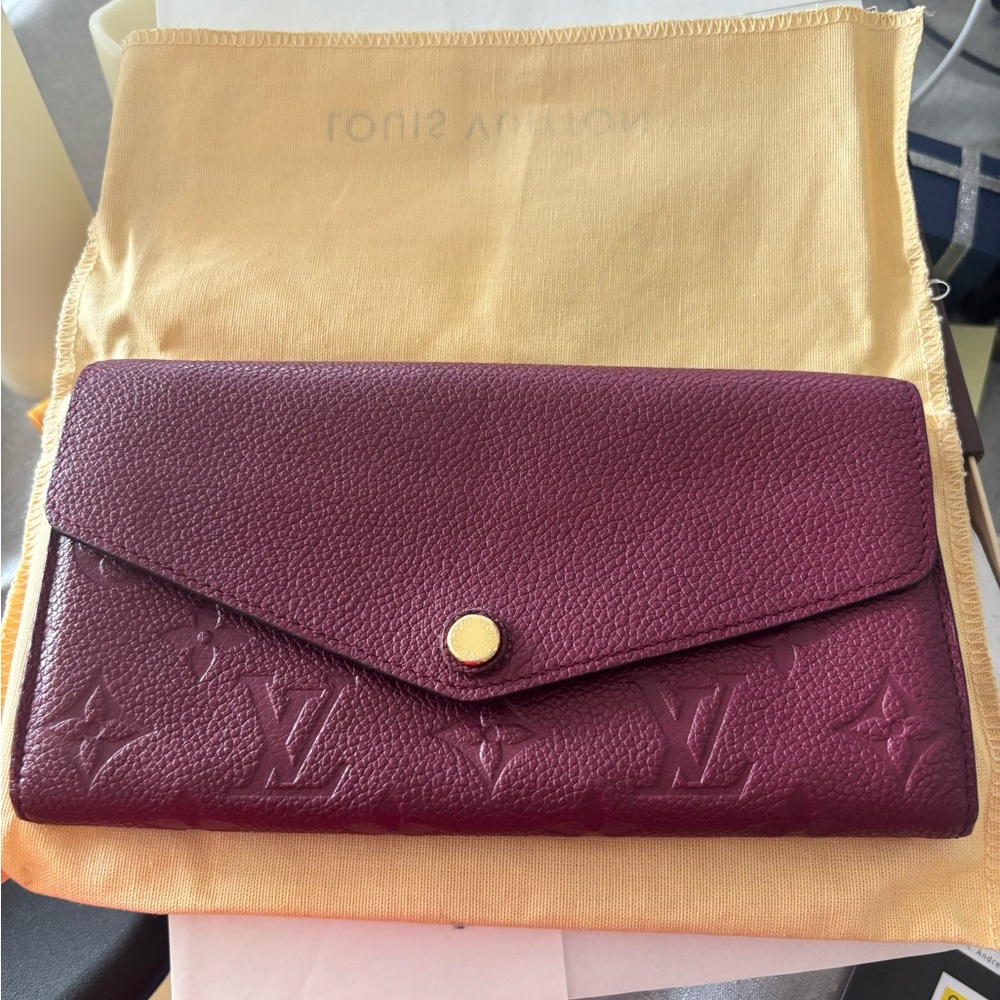 Louis Vuitton plum Monogram Sarah Wallet